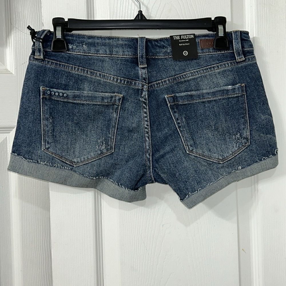 Blank NYC Fulton Roll up Distressed Denim Shorts(Size 24) - Picture 5 of 7